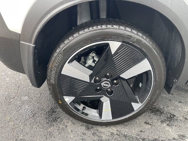 New 2025 Nissan Kicks SR image 34