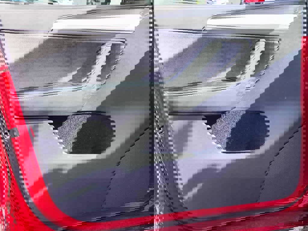 Used 2024 Tesla Model Y Long Range image 18