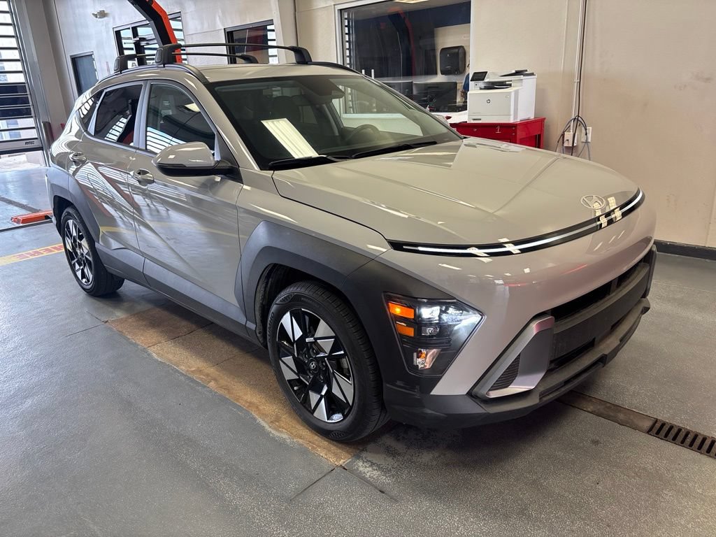 Used 2025 Hyundai Kona SEL FWD image 1