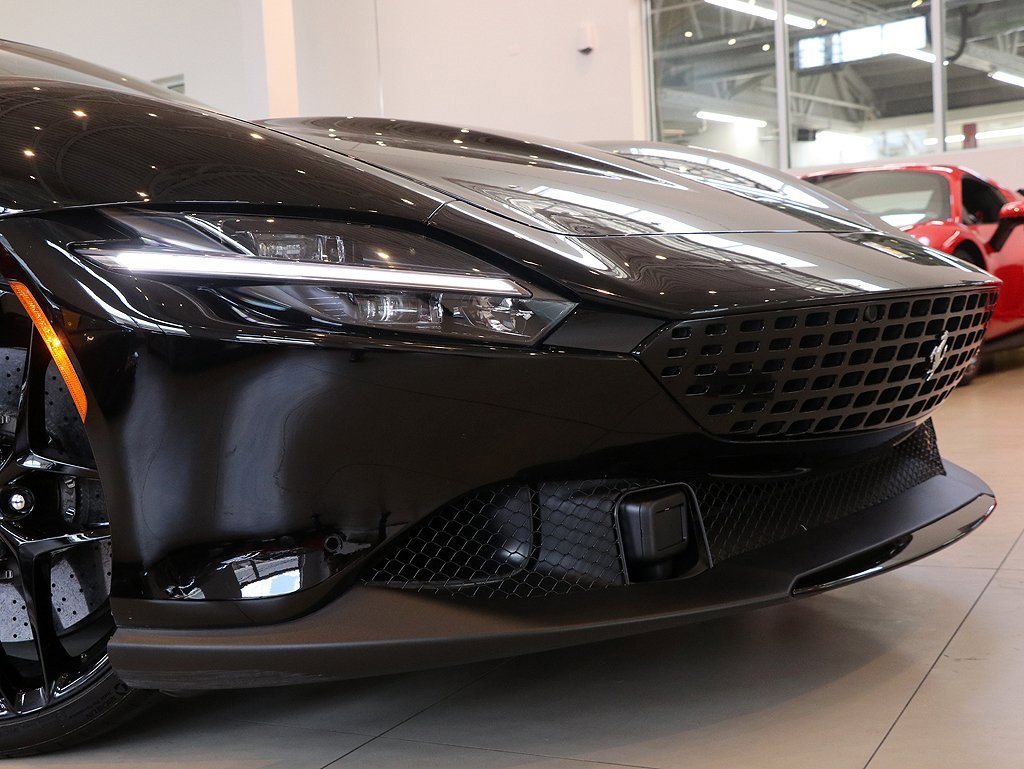 Certified 2024 Ferrari Roma image 19