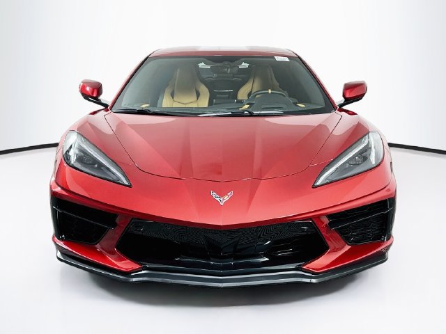 Used 2022 Chevrolet Corvette Stingray Preferred Cpe w/ Z51 Performance Package RWD image 2