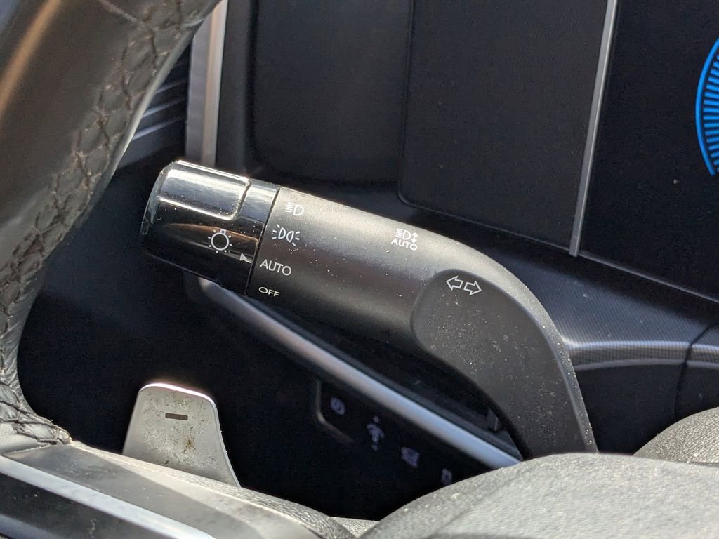 Used 2024 Hyundai Santa Fe SE image 25