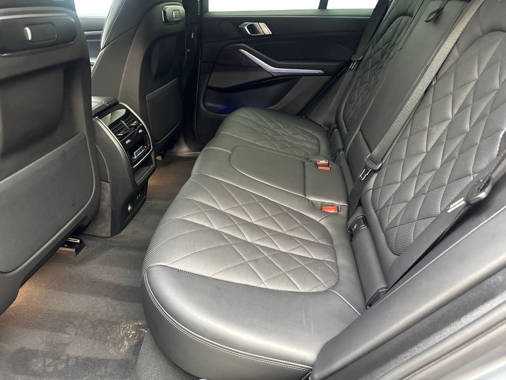 Used 2024 BMW X5 sDrive40i w/ Premium Package RWD image 34