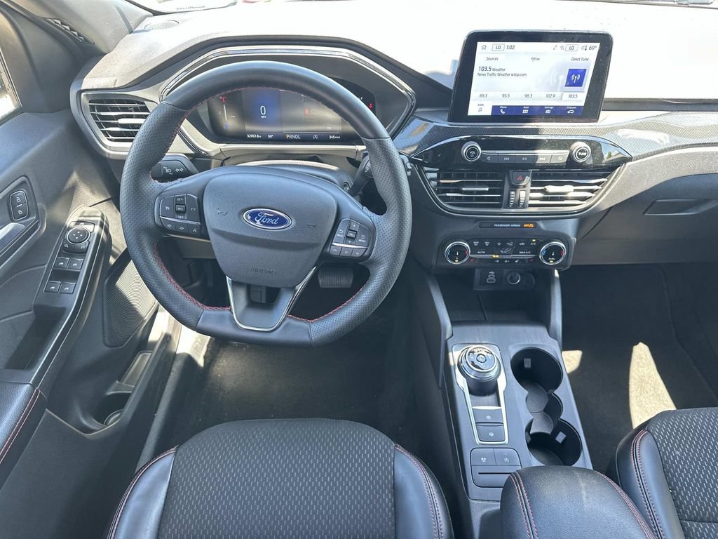 Used 2025 Ford Escape ST-Line Select AWD/4WD image 18