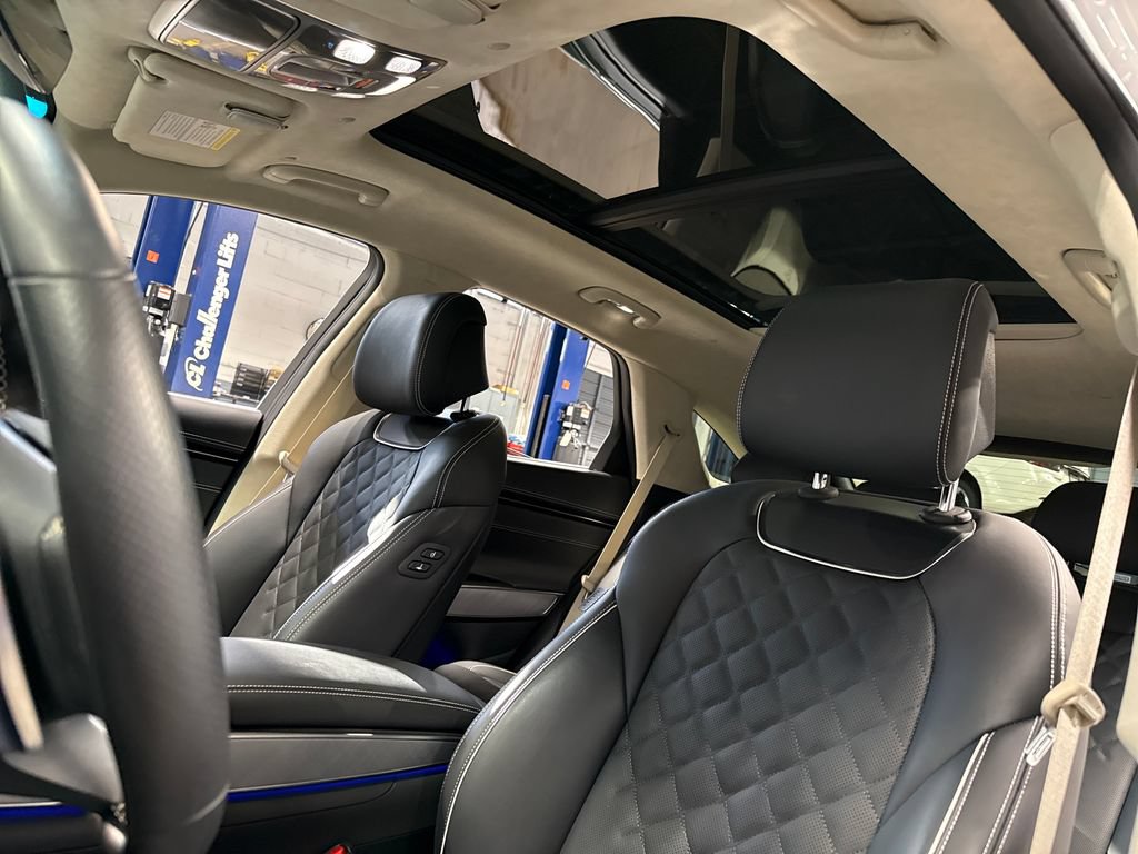 Used 2025 Genesis Electrified GV70 w/ Prestige Package AWD/4WD image 10