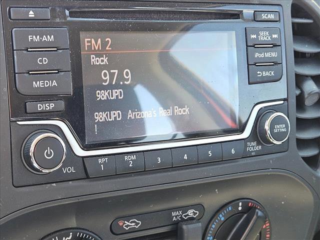 Used 2017 Nissan Juke S image 12