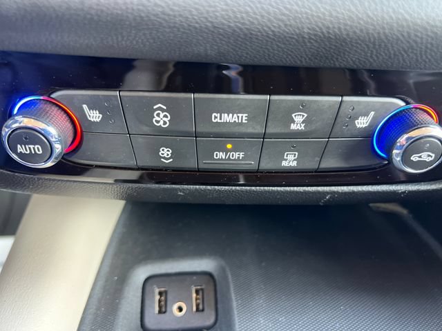 Used 2018 Buick Enclave Essence FWD image 30