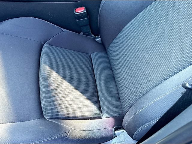 Used 2023 Toyota Venza LE AWD/4WD image 27