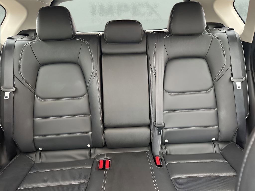 Used 2025 MAZDA CX-5 AWD 2.5 S w/ Preferred Package image 13