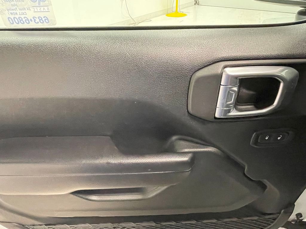 Used 2021 Jeep Wrangler Unlimited Sport image 18