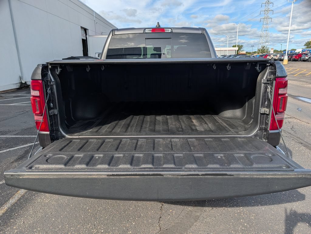 Used 2021 RAM 1500 Laramie AWD/4WD image 9