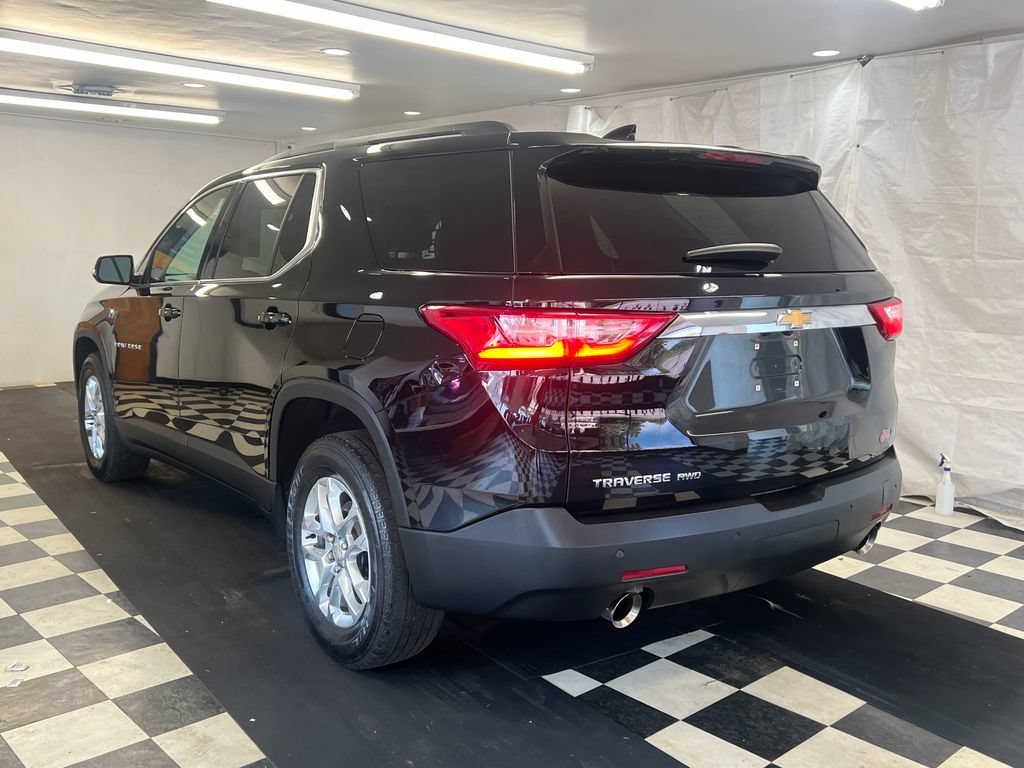 Used 2019 Chevrolet Traverse LT w/ LPO, Floor Liner Package AWD/4WD image 9