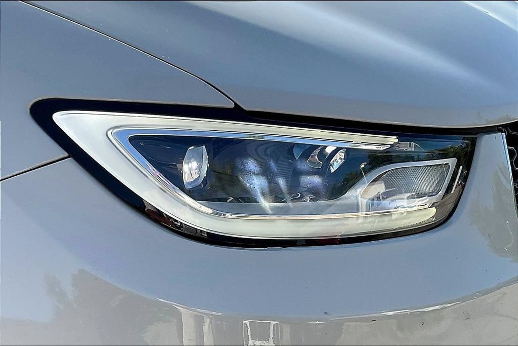Used 2021 Chrysler Pacifica Touring-L w/ Uconnect Theater Family Group FWD image 32