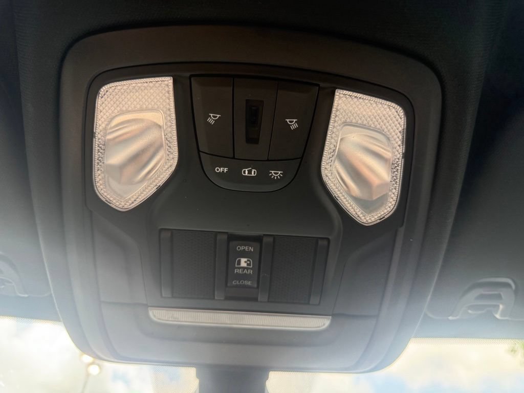 Used 2021 RAM 1500 Big Horn AWD/4WD image 36