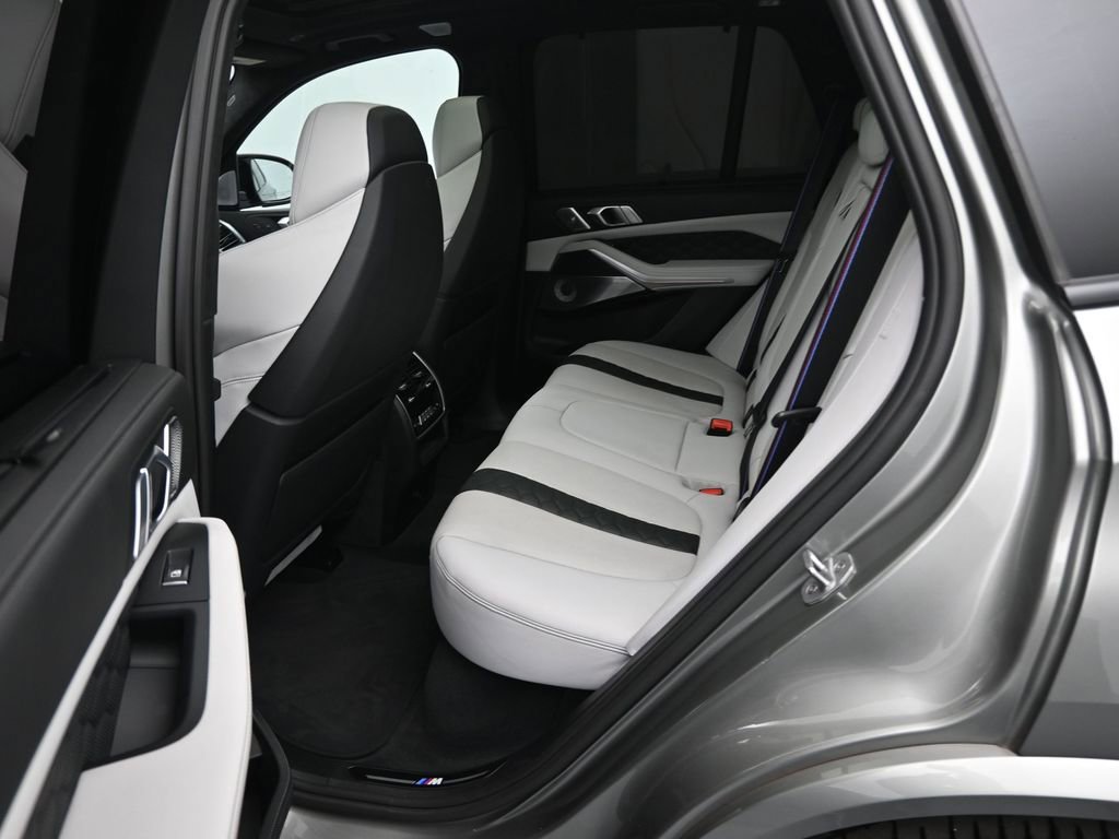 Used 2020 BMW X5 M Competition w/ Executive Package image 21
