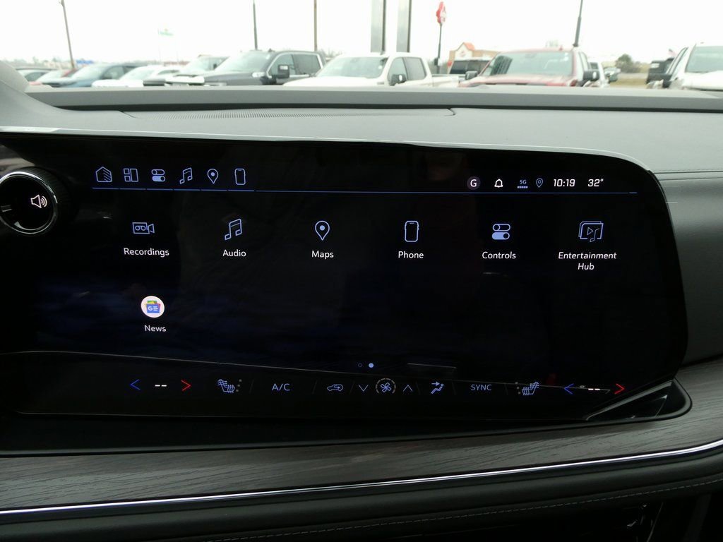 New 2026 Chevrolet Suburban Z71 w/ Z71 Off-Road Package image 32