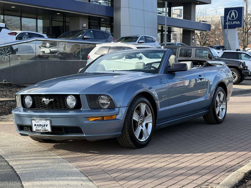 Used 2007 Ford Mustang GT Premium RWD image 5