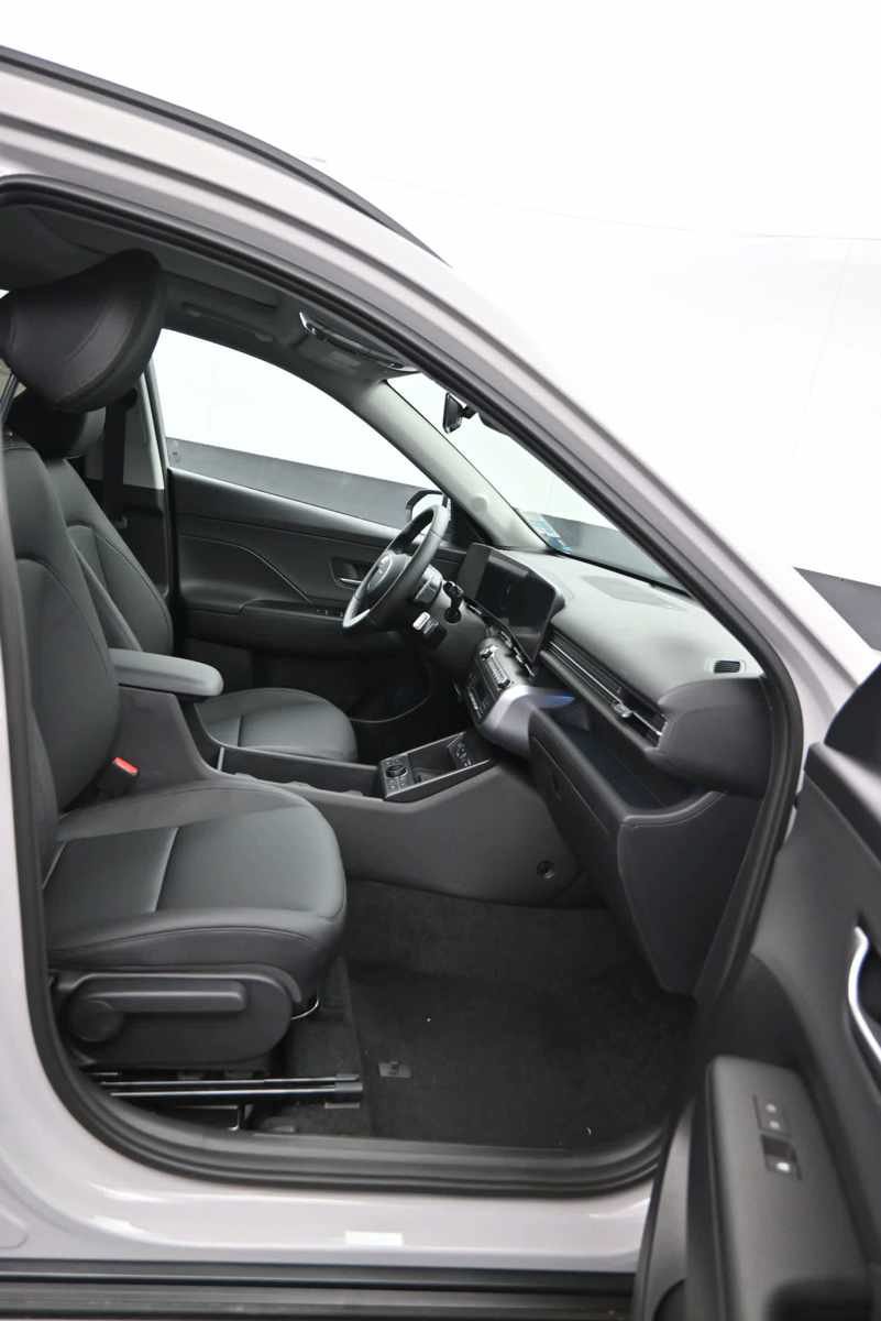 New 2026 Hyundai Kona Limited AWD/4WD image 11