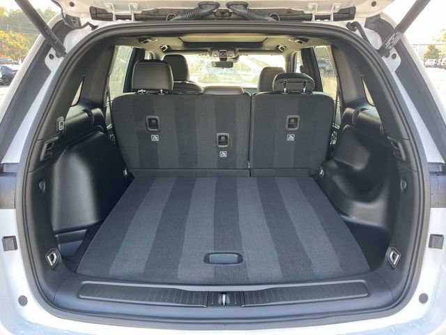 New 2025 Jeep Grand Cherokee Limited w/ Luxury Tech Group II AWD/4WD image 17