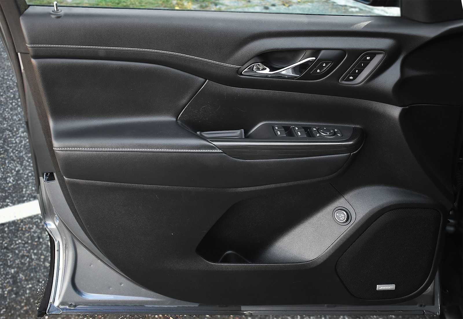 Used 2021 GMC Acadia SLT w/ Elevation Edition image 25