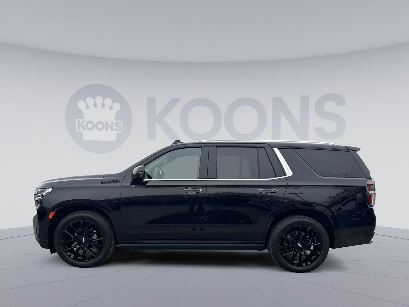 Used 2024 Chevrolet Tahoe High Country w/ Advanced Technology Package image 2