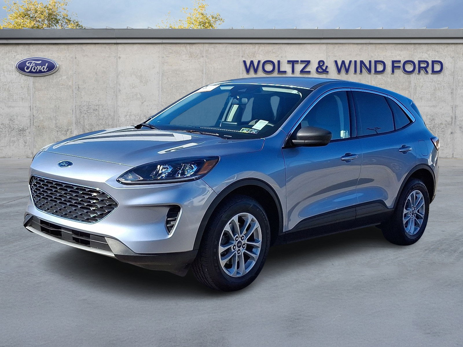 Certified 2022 Ford Escape SE w/ Convenience Package AWD/4WD image 3