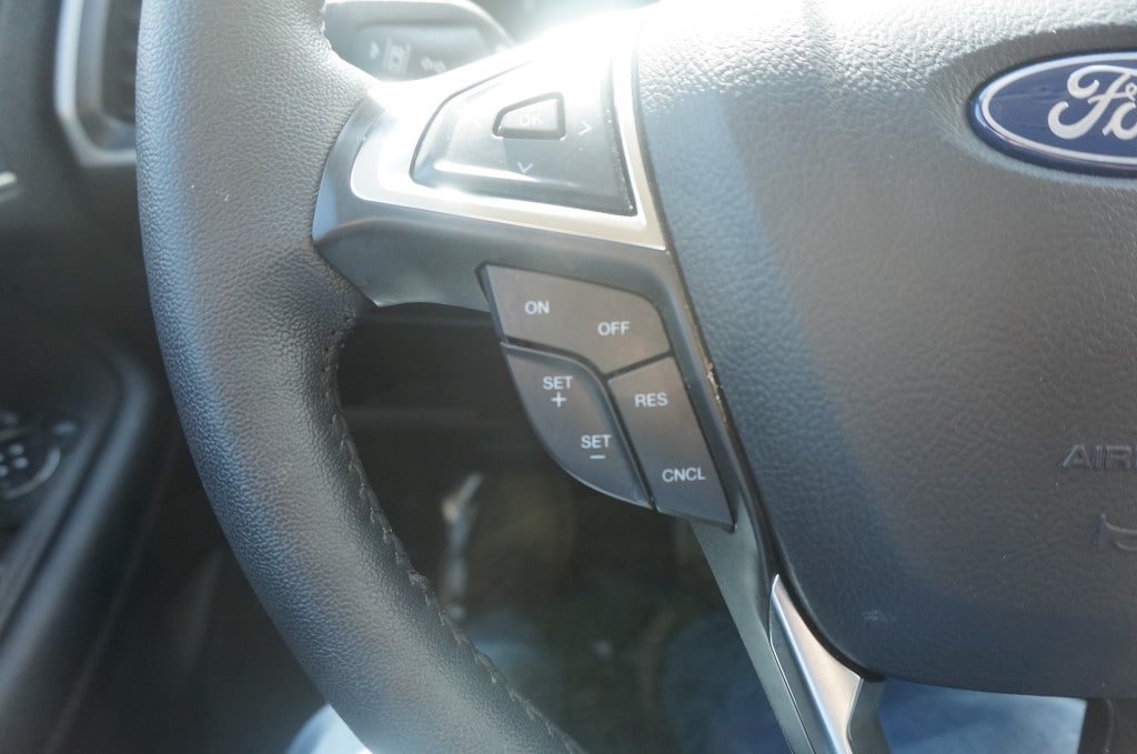 Used 2024 Ford Edge SEL w/ Convenience Package AWD/4WD image 16