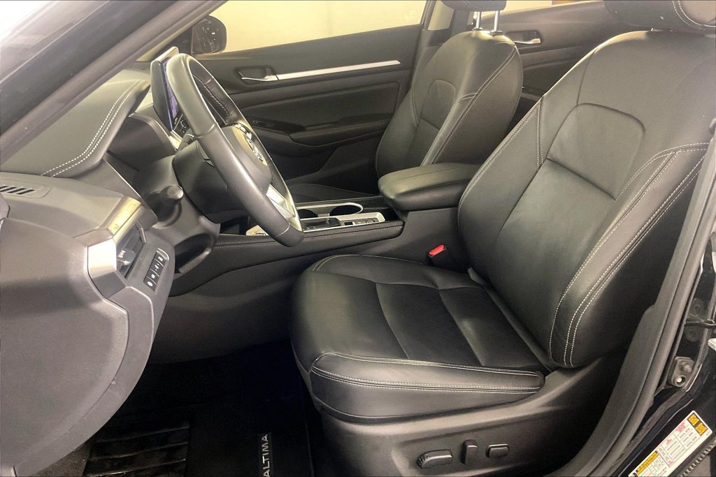 Used 2025 Nissan Altima 2.5 SL AWD/4WD image 32