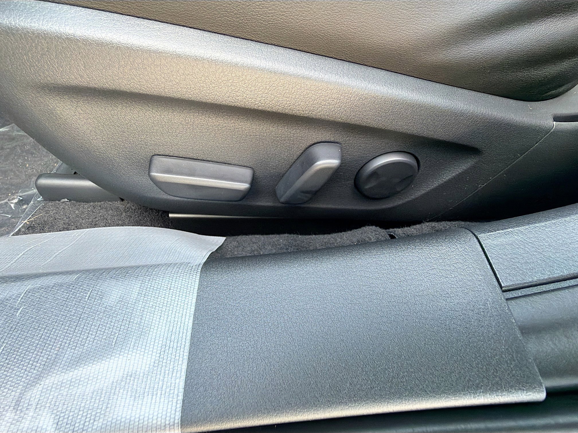 New 2026 MAZDA MAZDA3 Hatchback w/Premium Plus Pkg image 47