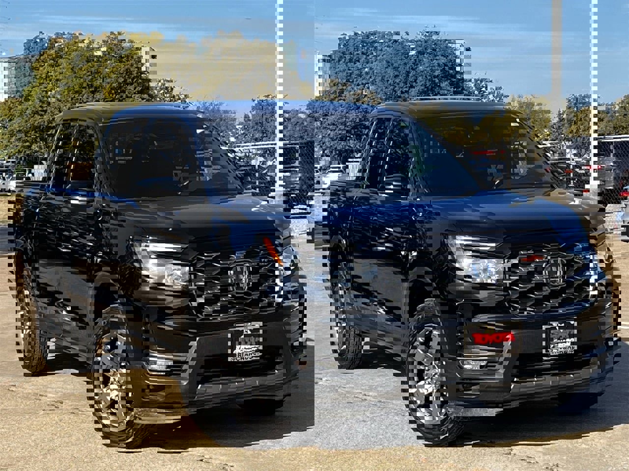 Used 2024 Honda Ridgeline TrailSport image 2