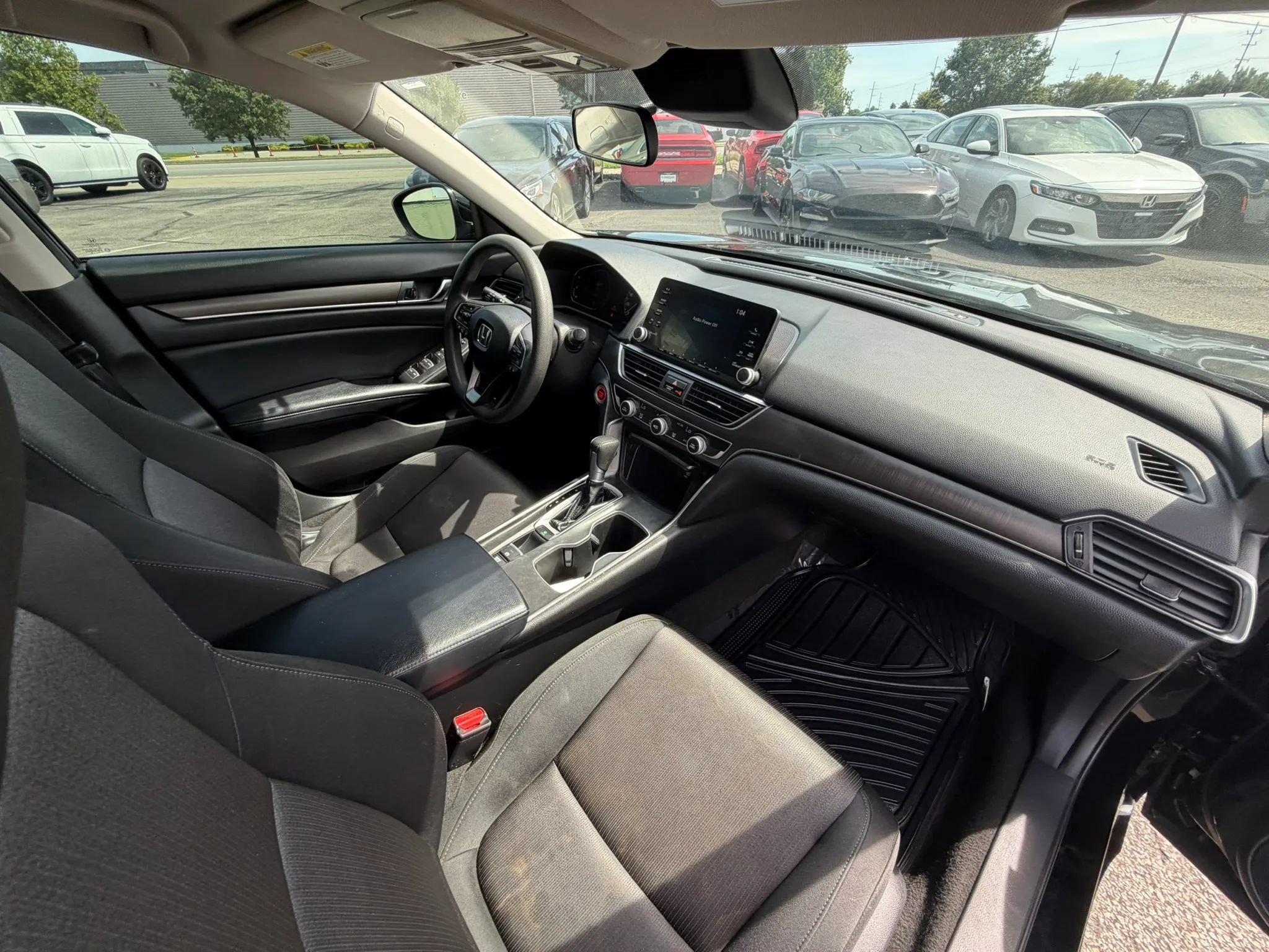 Used 2018 Honda Accord LX image 27