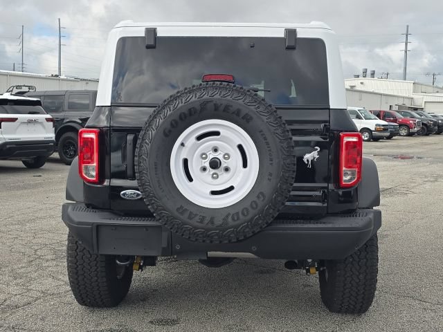 Used 2025 Ford Bronco Heritage Edition AWD/4WD image 4