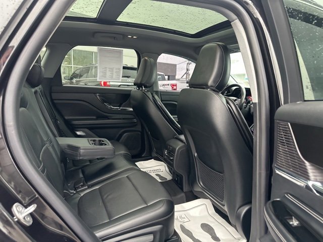 Used 2021 Lincoln Corsair AWD w/ Premium Package image 15