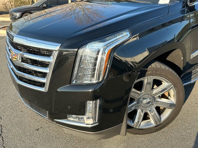 Used 2017 Cadillac Escalade ESV Premium Luxury image 9
