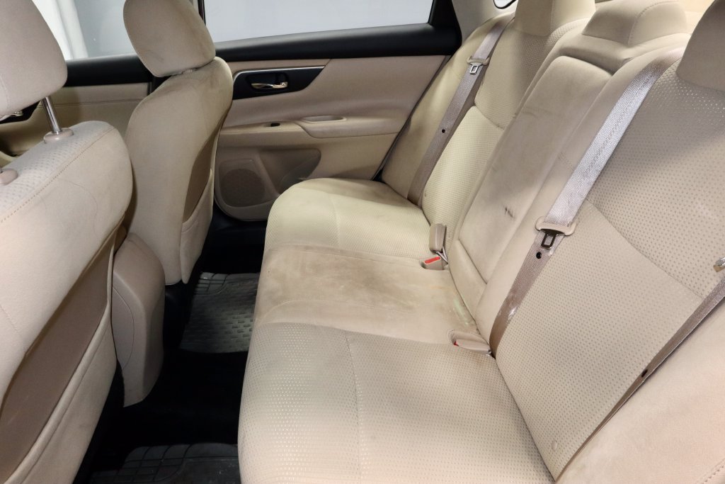 Used 2015 Nissan Altima 2.5 SV FWD image 22