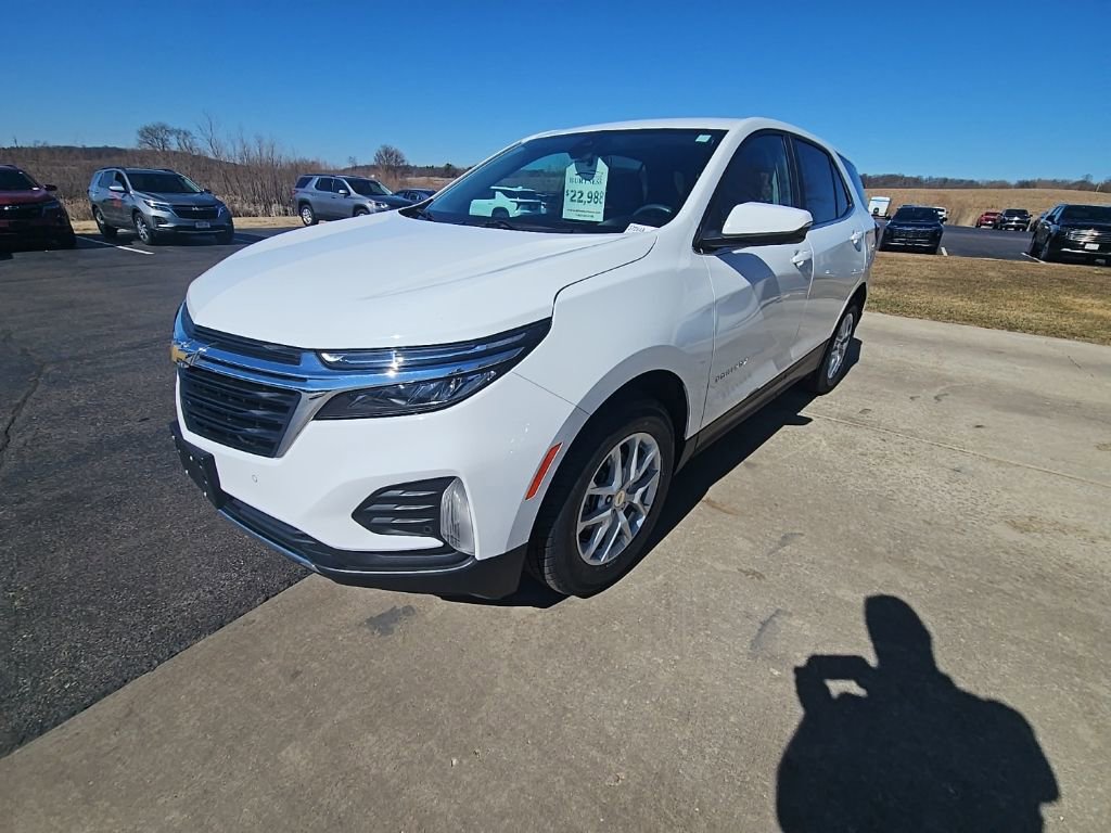 Certified 2024 Chevrolet Equinox LT image 3