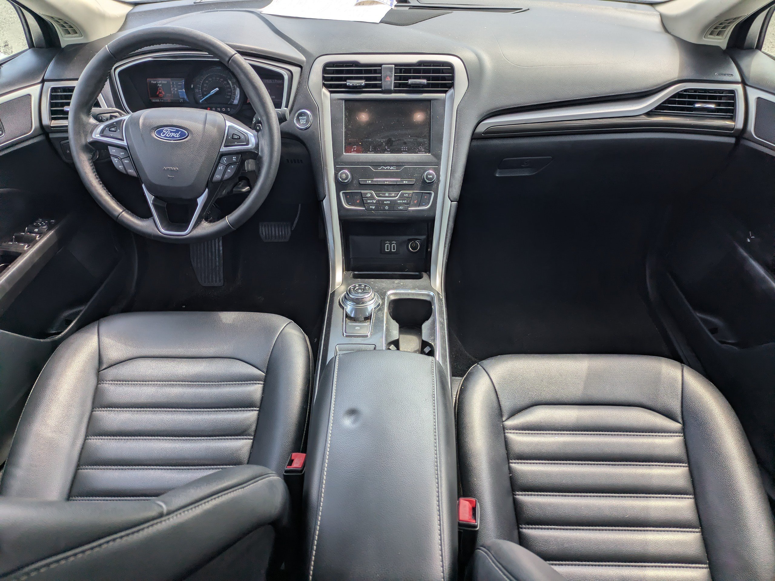 Used 2019 Ford Fusion SEL FWD image 13