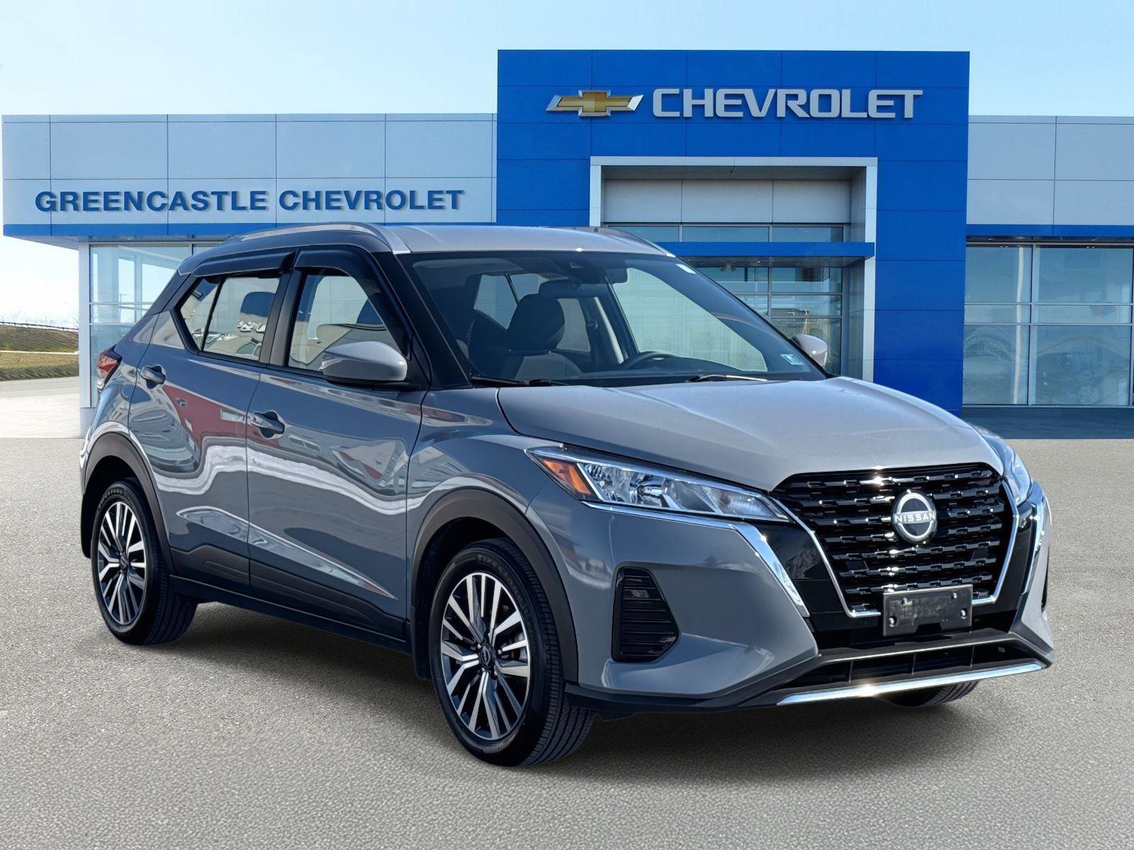 Used 2024 Nissan Kicks SV image 1