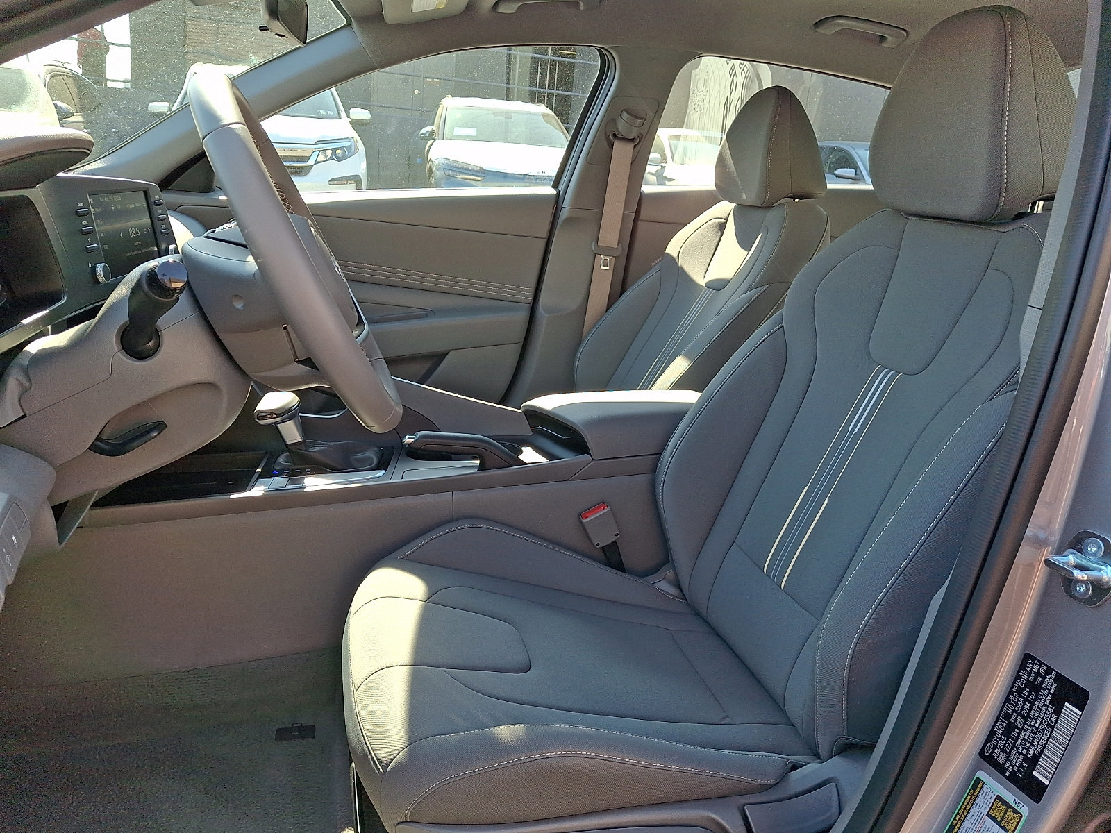 Certified 2025 Hyundai Elantra Sport FWD image 13