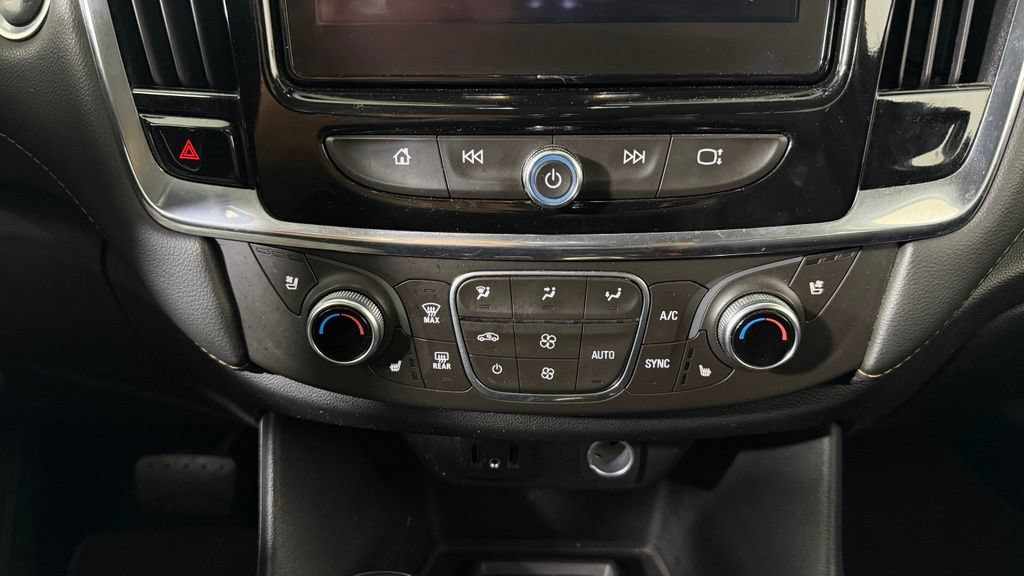 Used 2018 Chevrolet Traverse Premier AWD/4WD image 22