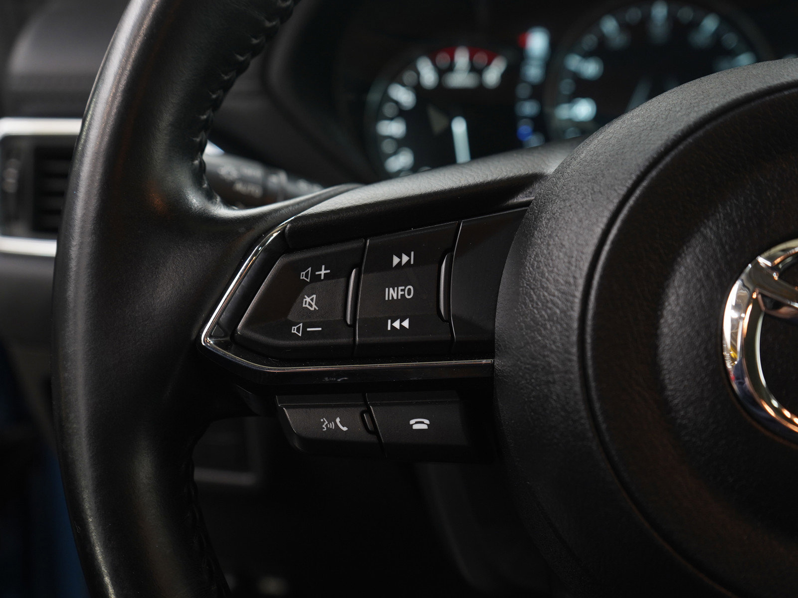 Used 2022 MAZDA CX-5 AWD 2.5 S w/ Premium Plus Pkg image 17