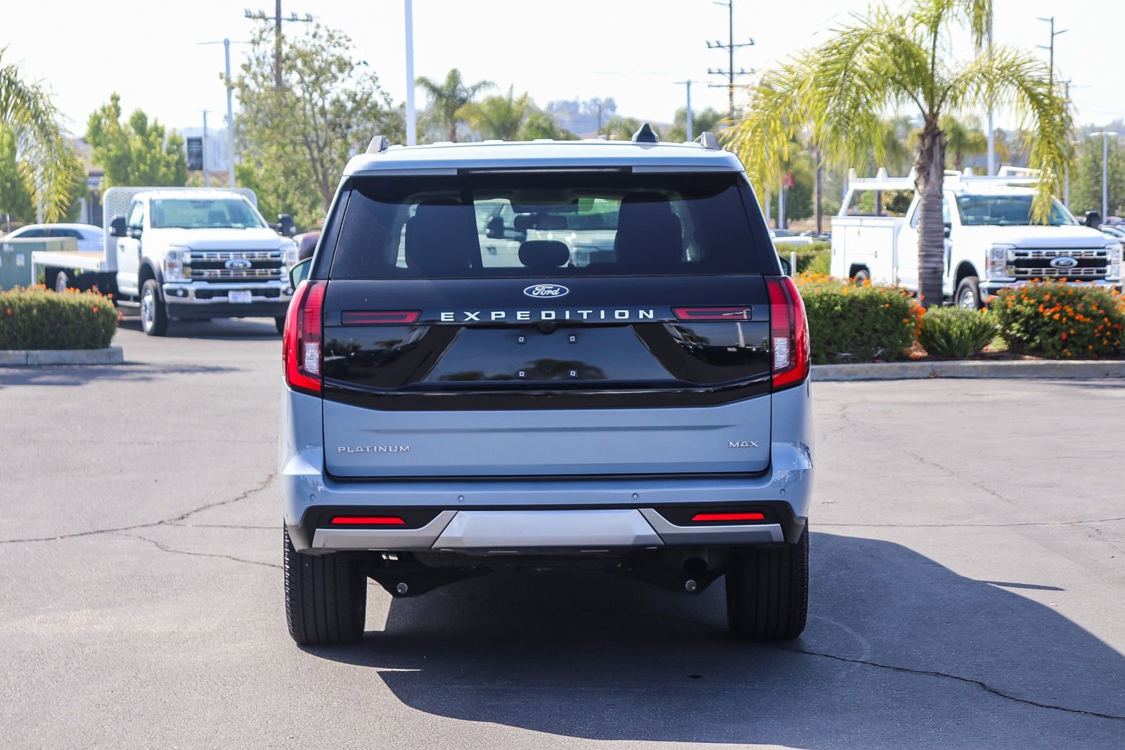 Certified 2025 Ford Expedition Max Platinum w/ Driver's Package AWD/4WD image 5