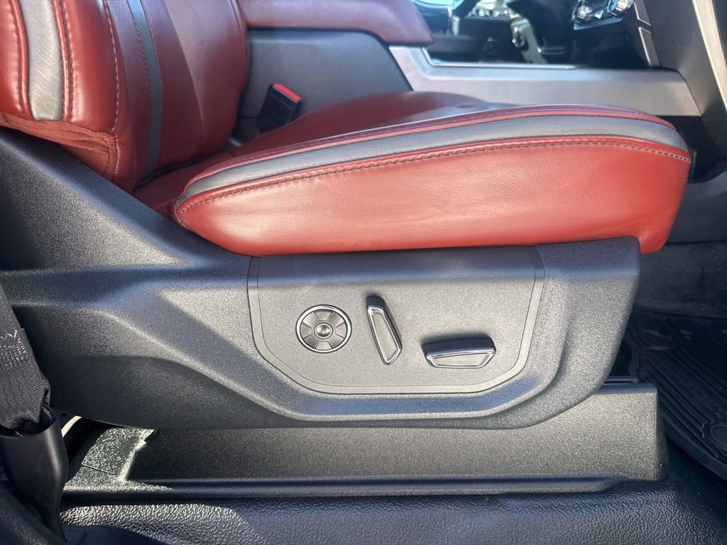 Used 2022 Ford F350 Platinum w/ FX4 Off-Road Package image 41