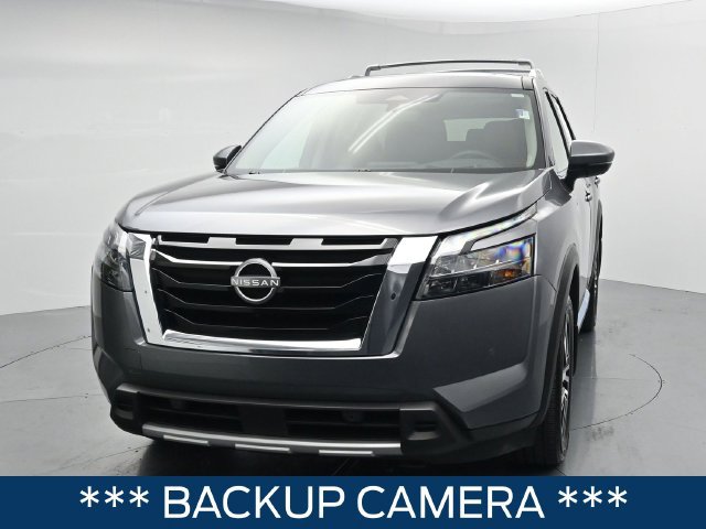 Used 2025 Nissan Pathfinder Platinum w/ Cargo Package AWD/4WD image 4