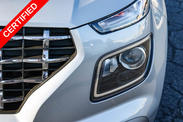 Certified 2025 Hyundai Venue SEL FWD image 10