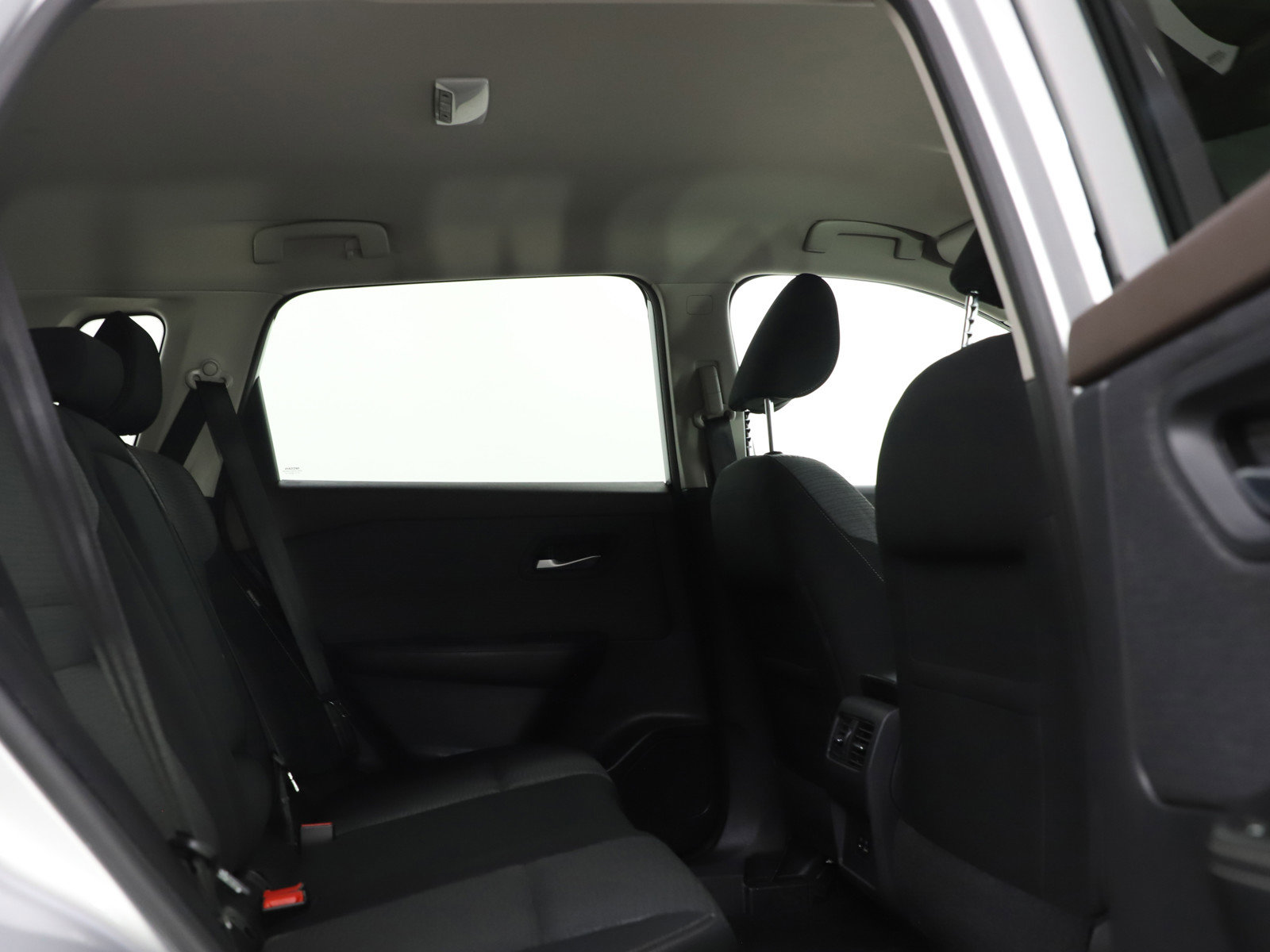 Used 2021 Nissan Rogue SV image 12