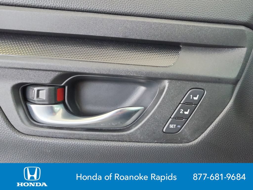 Certified 2025 Honda CR-V Sport-L image 30