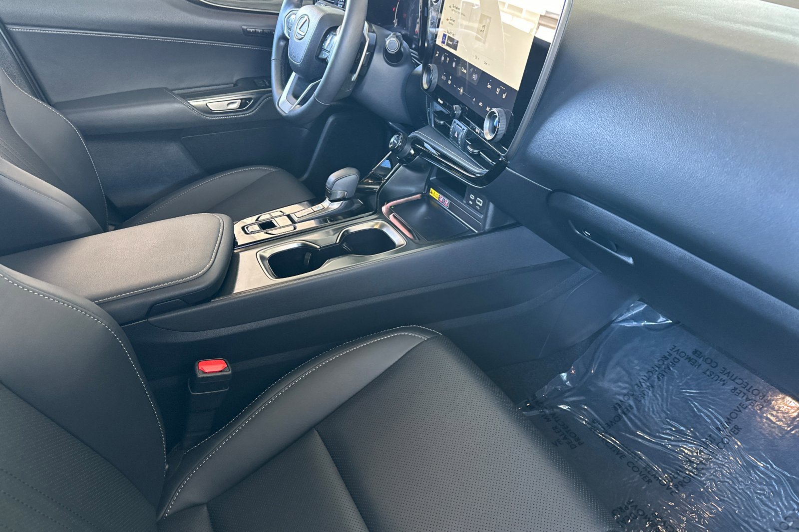 Used 2025 Lexus NX 350h AWD w/ Cold Area Package image 16