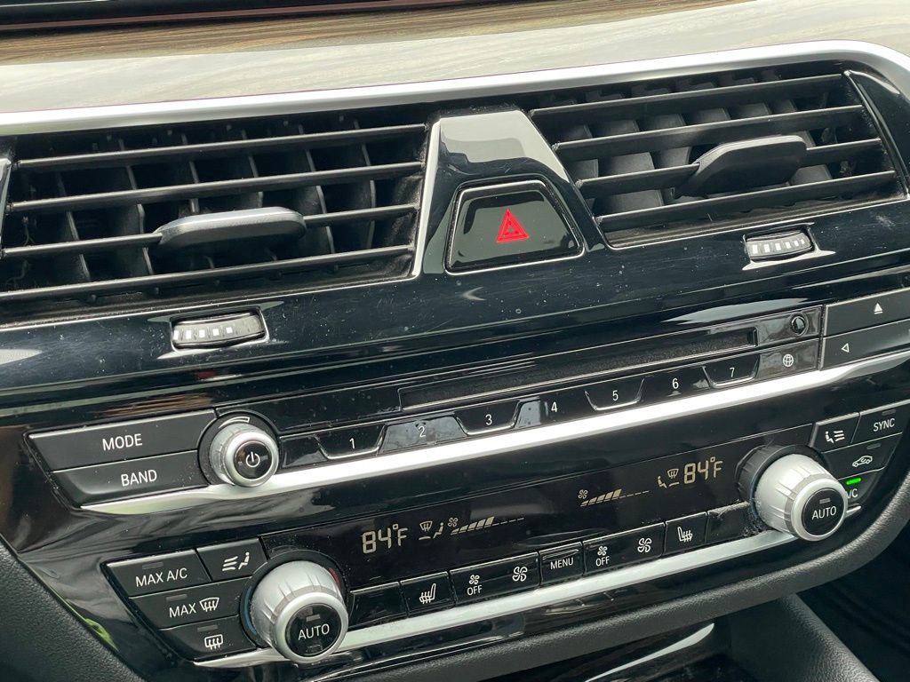 Used 2018 BMW 530i xDrive image 21