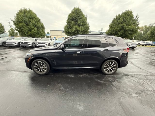 Used 2025 BMW X5 xDrive40i w/ M Sport Package AWD/4WD image 4